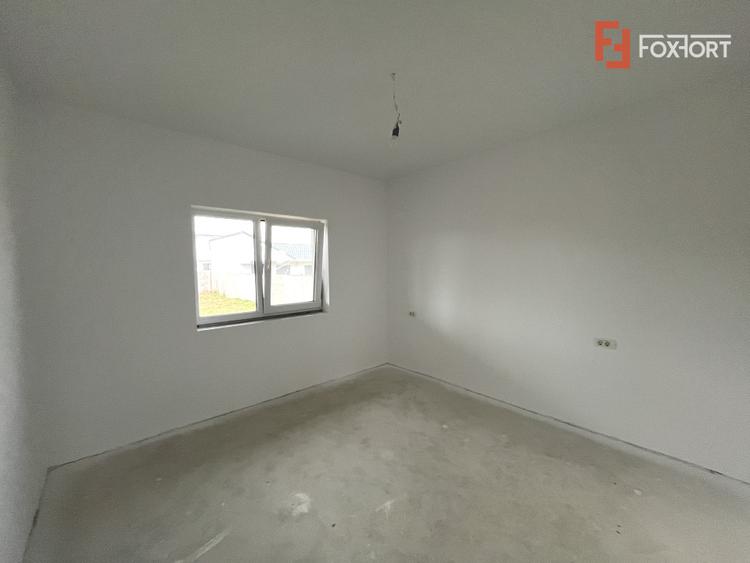 Casa individuala cu 3 camere si teren 640 mp - Mosnita Noua