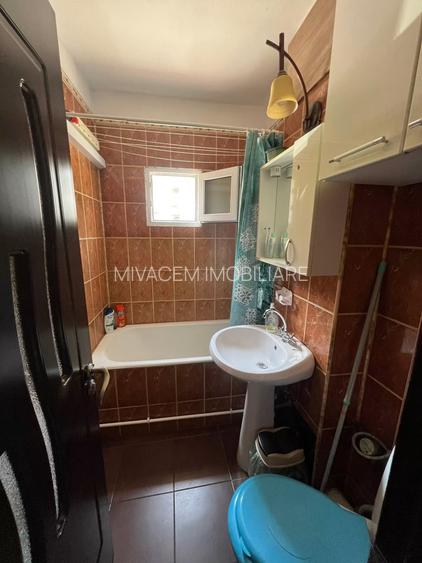 Apartament 2 camere Craiovita Noua, parter inalt cu balcon, centrala termica - 7