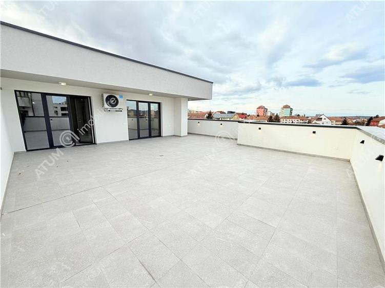 Penthouse cu 4 camere 111 mp utili terasa 78 mp doua locuri parcare