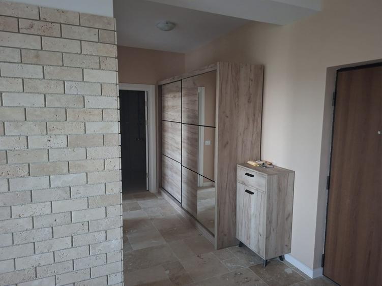 Ofer spre inchirere ap.2 camere Rm. Valcea + garaj
