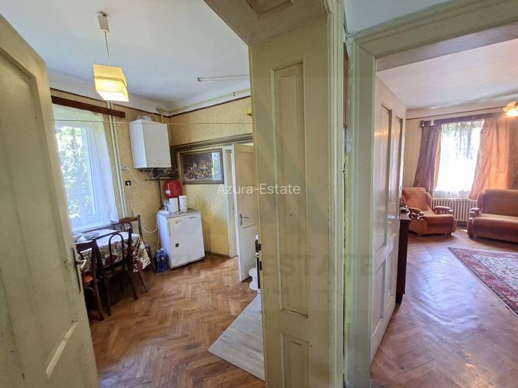Casa individuala 185 mp utili S + P + E garaj si teren 777 mp Central - 4