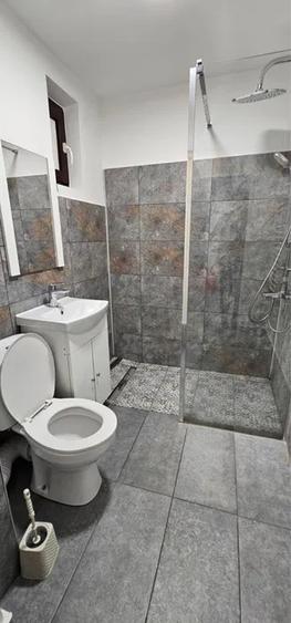 Apartament 2 camere, decomandat, 50 mp, balcon, centrala, ac, Luica