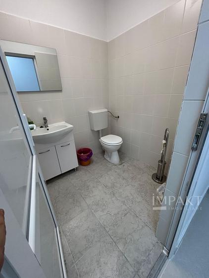 De vânzare spațiu comercial, show-room - Florești