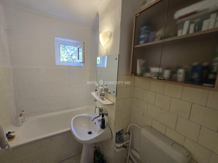 VANZARE Apartament 2 camere zona Vest-West Mall