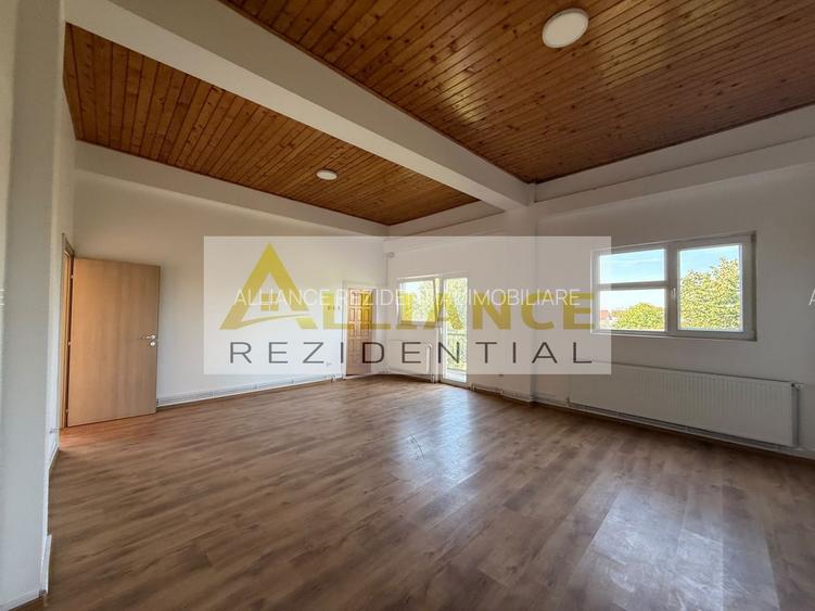 CASA INDIVIDUALA CU POTENTIAL COMERCIAL – CATELU, STRADA INDEPENDENTEI - 16