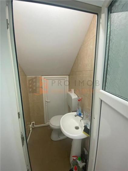 Spatiu comercial zona Brosteni
