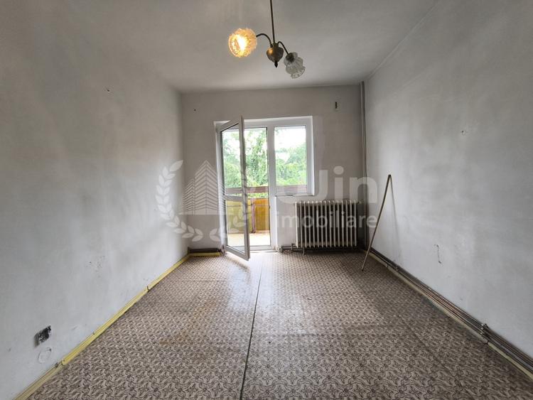 Apartament cu 3 camere | 2 bai | Decomandat | Balcon | Piata Zorilor