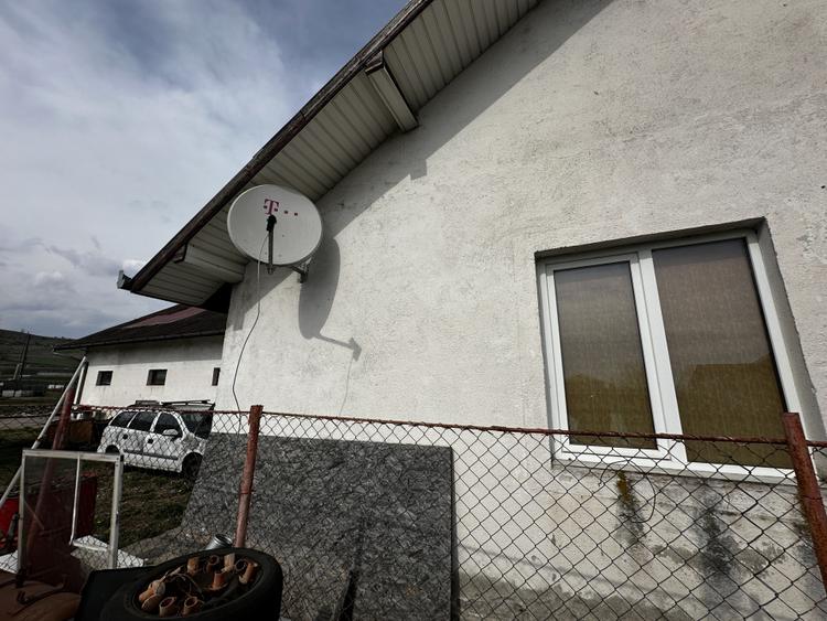 Hala de vanzare 259 mp cu teren 750 mp utilitati