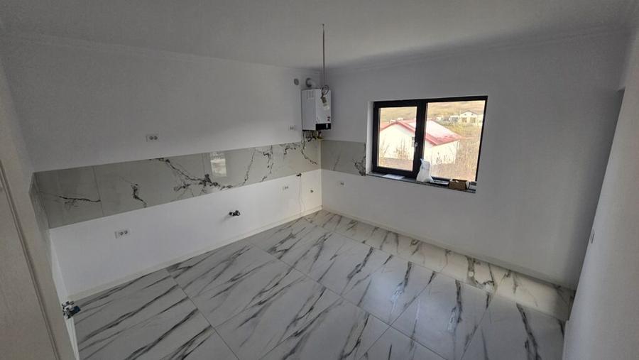 Casă individuală cu 4 camere! Rediu Lac-Iași!