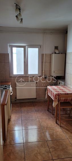 Apartament 3 camere decomandat | Piața Victoriei | Centrală proprie | 2 balcoane