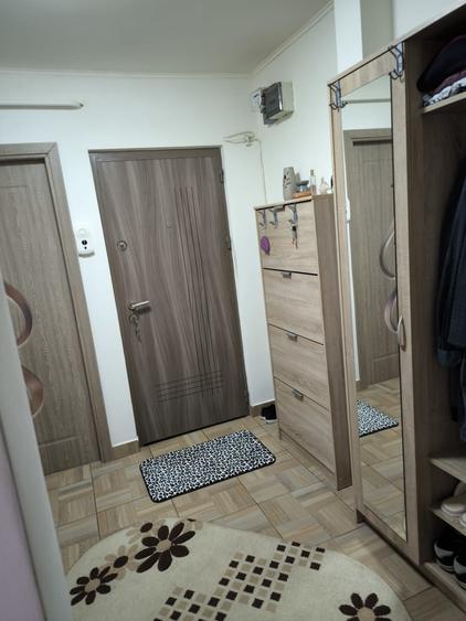 Apartament 2 camere decomandat+garaj