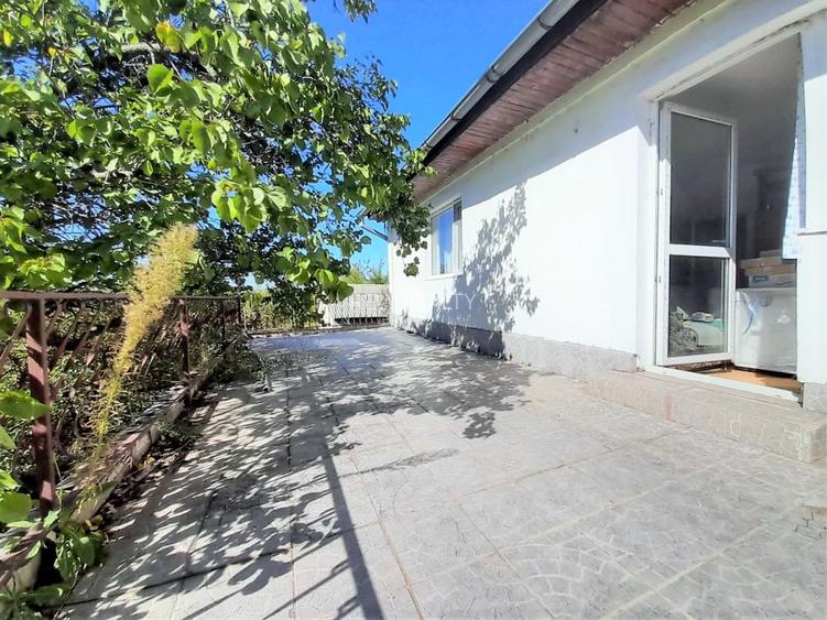 Vanzare vila P+1, Loc. Sinesti, teren: 4.065 mp, langa lac, comision 0% - 2