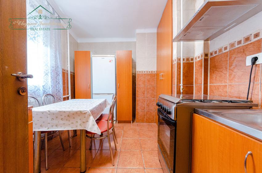 Apartament 2 camere cu centrala, zona Ultracentrala, Arad