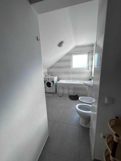 Apartament cu 3 camere, 92 mp, de închiriat în Florești – zona Eroilor