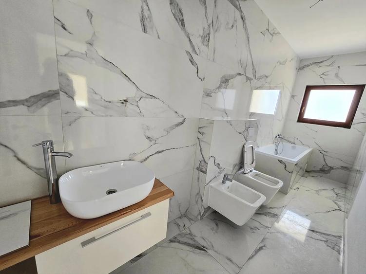Apartament Nou 3 camere de vanzare Galata