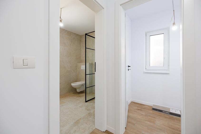 Duplex P+E în Moșnița Nouă, 3 dormitoare, 3 bai, teren 403 mp. Comision 0%