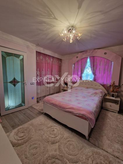 Casă de vânzare  225 mp ,Mărginenii de Sus , DB - 3