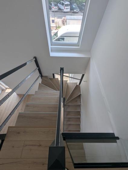 Duplex modern, pe malul Lacului Plumbuita – curte individuala 77 mp