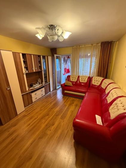 Apartament 3 camere semidecomandate Craiovita-Constantin Brancoveanu