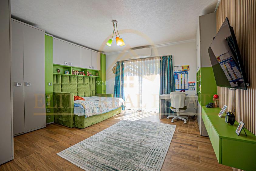 Mamaia Sat - Casă ultra-modernă de lux – 5 camere, 4 dormitoare.
