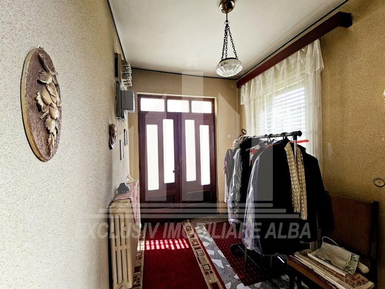 Casa individuala | 200 mp | 763 mp teren | Toate utilitatile | Cetate
