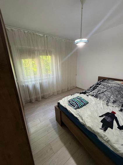Apartament 2 camere, decomandat, 49 mp, zona Sărari