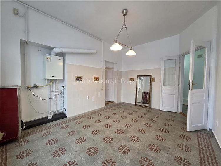 Apartament superb renovat in Centrul Istoric Brasov - 23