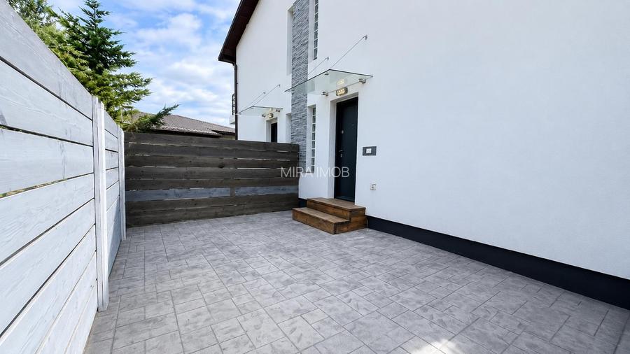 🏡 Casă P+1 cu 3 camere, balcon, terasă și 2 parcări – 110.000 €