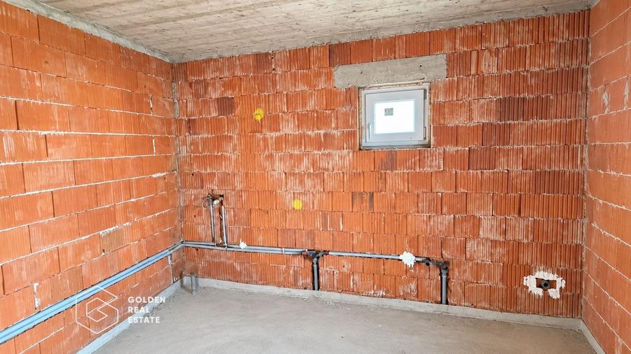 Casa cu 5 camere la rosu, nou construita, Sagu/ sau schimb cu apartament