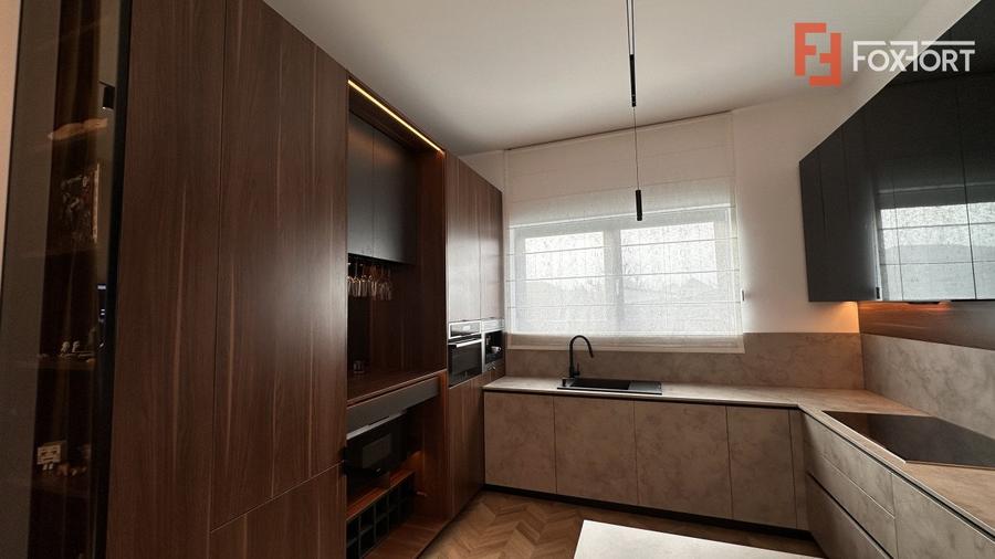 Duplex deosebit pe parter, 3 camere, 110 mp, in Chisoda