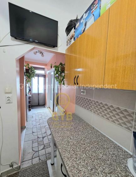 De vânzare apartament în clădire istorică * Ultracentral * Piața Gojdu - 13