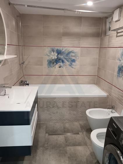 Casa individuala cu 6 camere garaj 22 mp si 650 mp teren in Piata Cluj