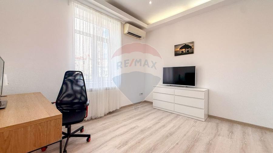 Apartament de închiriat 3 camere Calea Victoriei