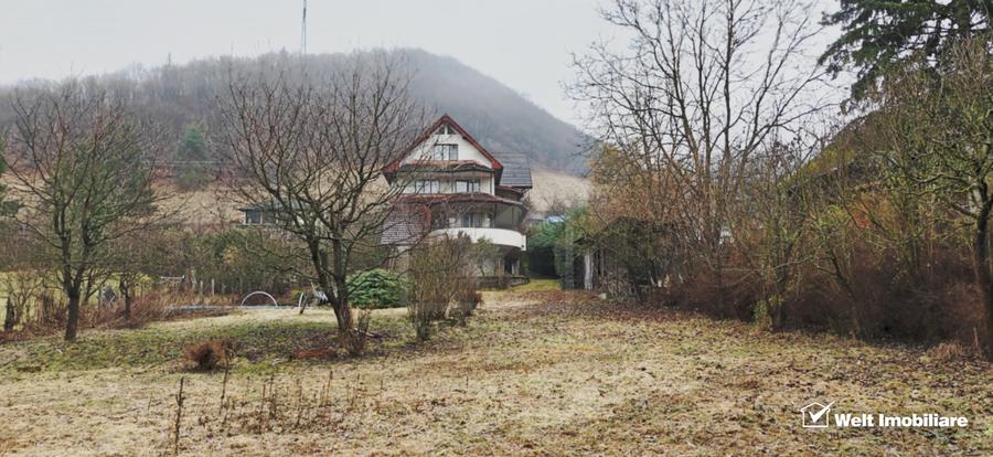 Vilă impunătoare cu ieșire directă la lac, Somesu Cald