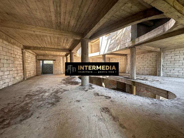 HOTEL S+P+2E+M de vanzare in Alba Iulia Cetate
