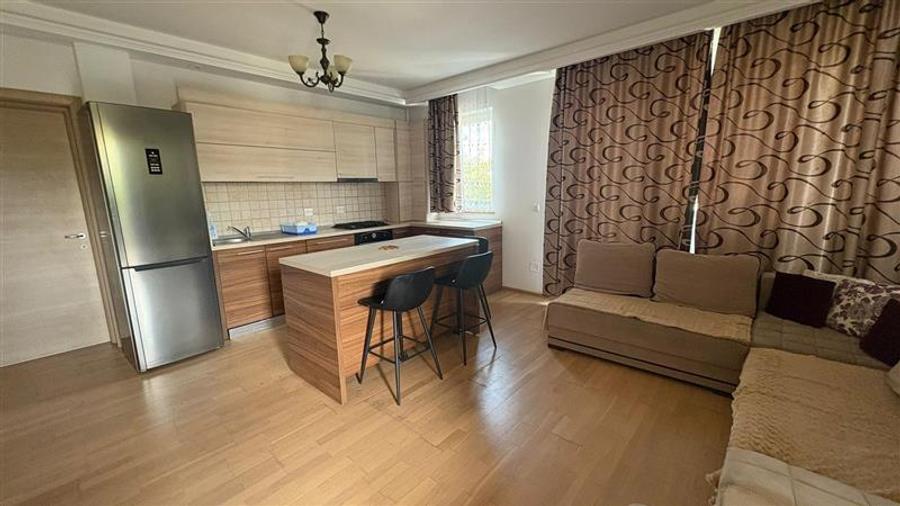 Apartament trei camere zona Blumana