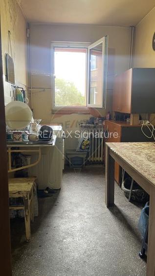 DE VANZARE Apartament 2 camere decomandat Piața Progresul - 15