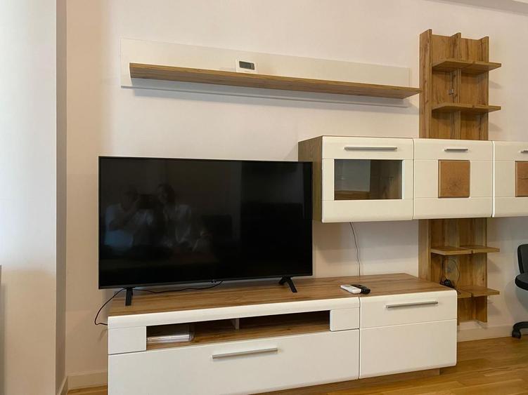 Complex Central Vasile Lascar 2 cam mobilat lux, utilat 4/9, Parcare