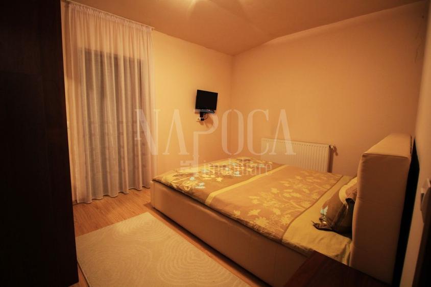 Apartament 4 camere de vanzare in Floresti