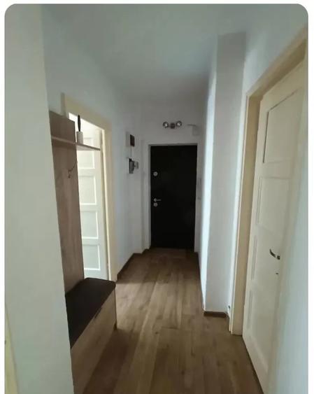 Piata Romana  | 2 Camere | Metrou | AC | Complet Renovat |