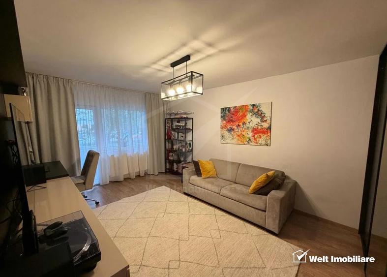 Apartament ultrafinisat cu 3 camere, mobilat si utilat, zona Ciortea !