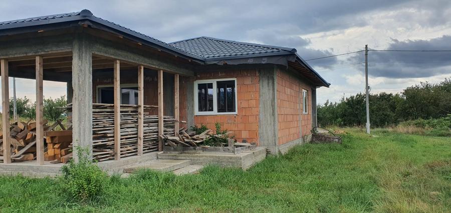Mocira casa noua de vanzare
