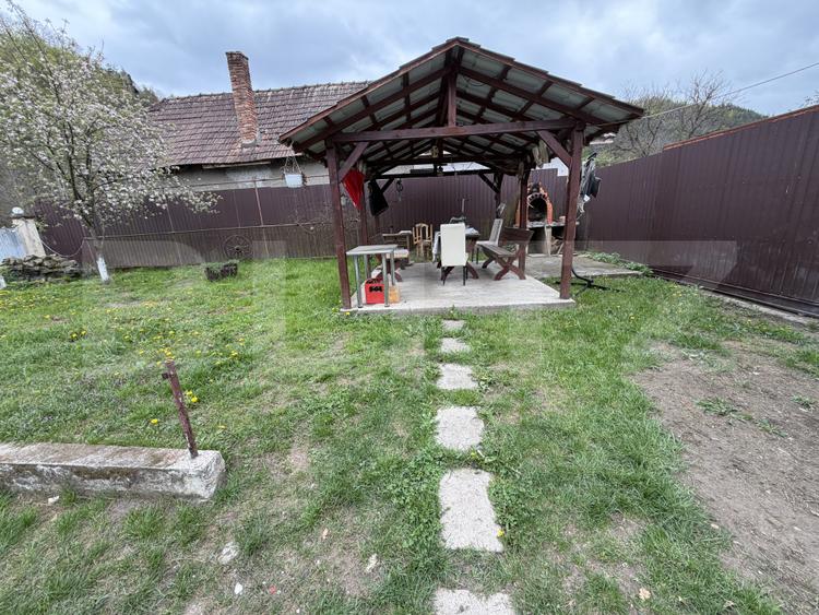 Casă cu 4 camere în suprafață de 100 mp