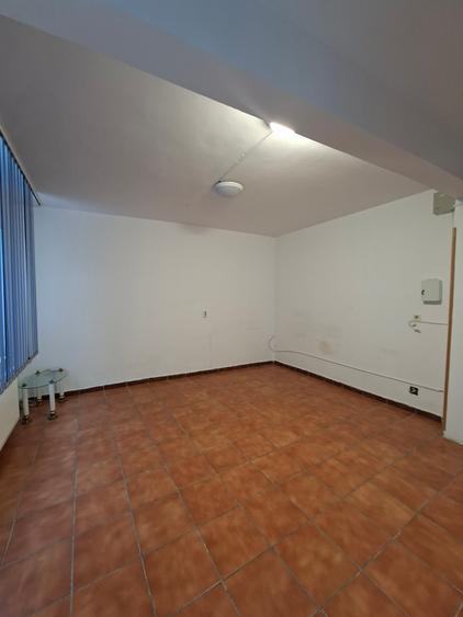 Spatiu comercial 80mp