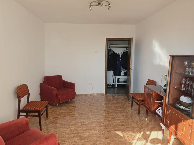 Astra zona școala 7 strada Apollo apartament 3 camere Liber la vânzare