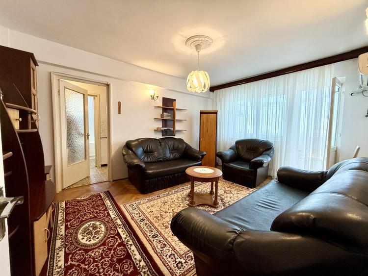 Apartament 2 camere de vanzare centru Constanta, etaj 3/4