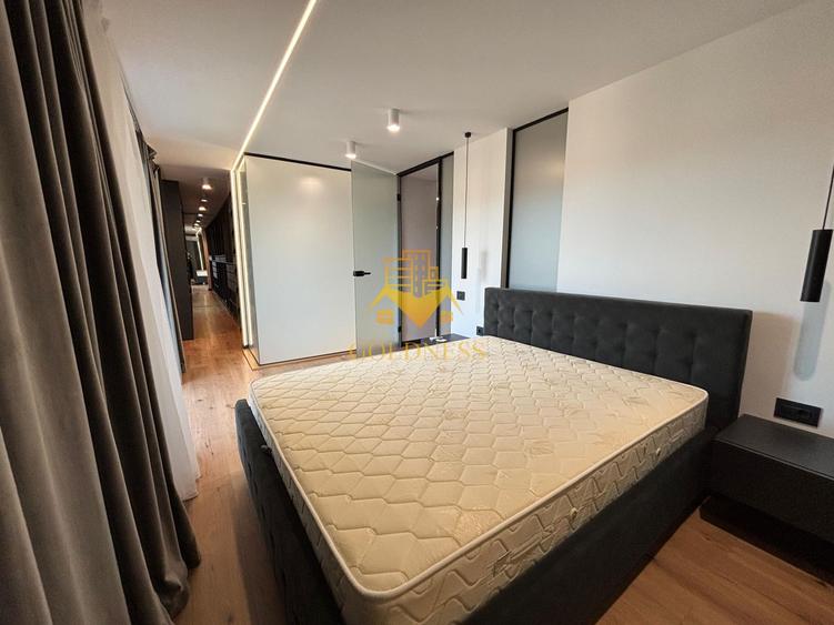 Penthouse mobilat lux, parcare, AC, bloc nou, Semicentral, zona Horea