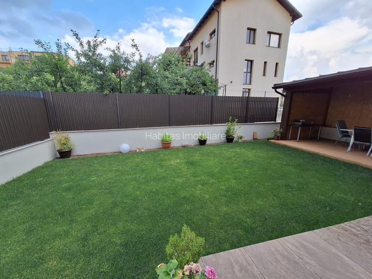 Casă cu finisaje și dotări premium - 15
