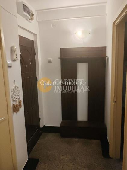 2 Camere SemiDecomandat - ETAJ 1 - Zona Podu Ros