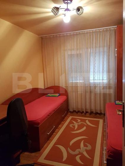 Apartament 3 camere, 64 mp, zona Rogerius